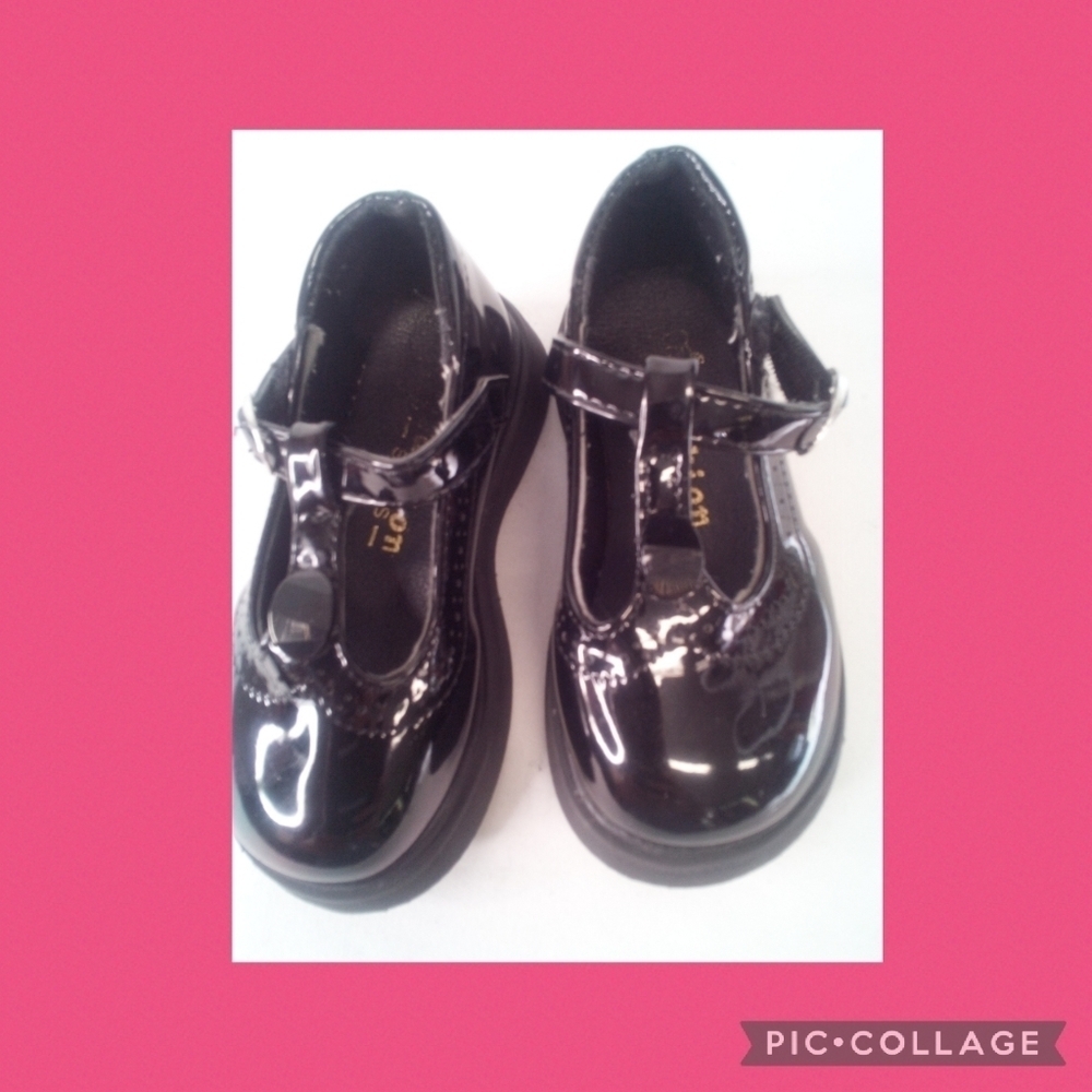 Black little girl patent leather shoes